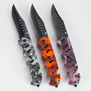 8.75" Foldable Pocket Knife - CamoEdge