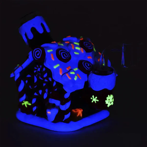 4.5" Holiday Gingerbread House Glass Dab Rig