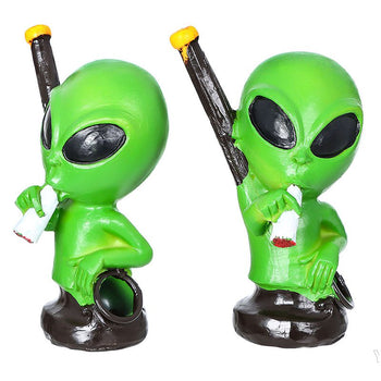 4.5″ Resin Pipe – Green Alien Design
