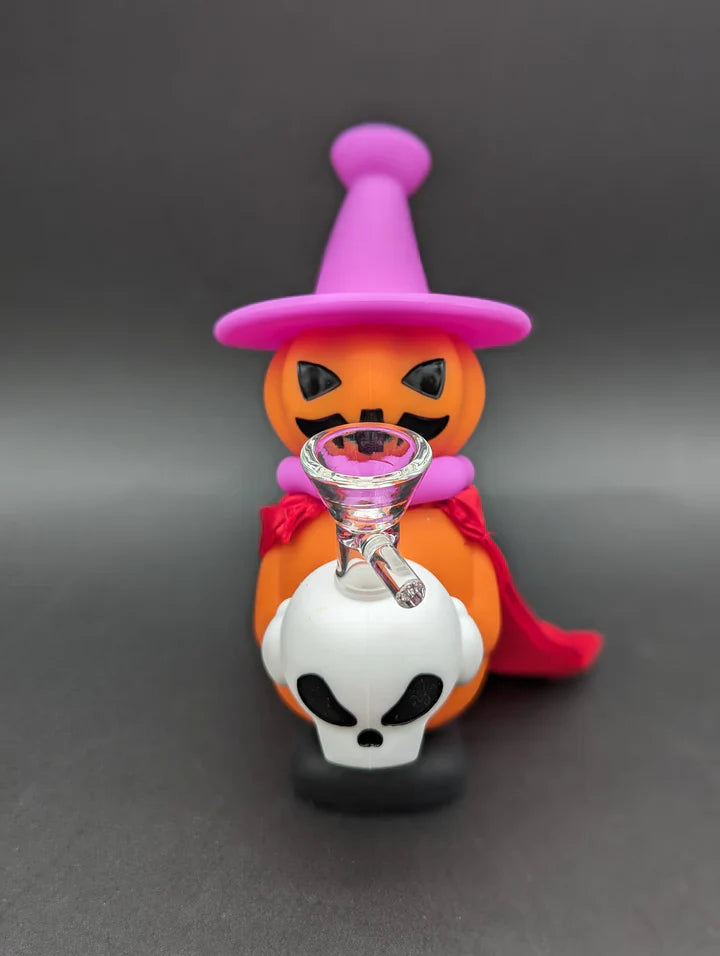 Pumpkin Witch - 6.5" Silicone Water Pipe