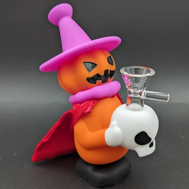 Pumpkin Witch - 6.5" Silicone Water Pipe